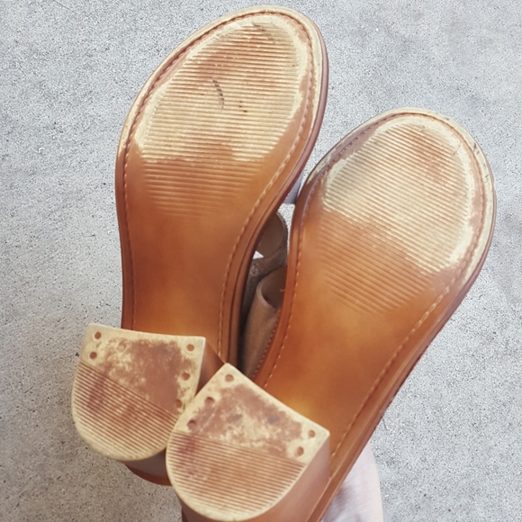 8 ITALIAN GOLD GEORGE J. LOVE LEATHER SANDALS - Picture 8 of 8